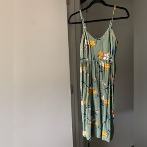 Old Navy Floral Green Dress 3/$20 🤩